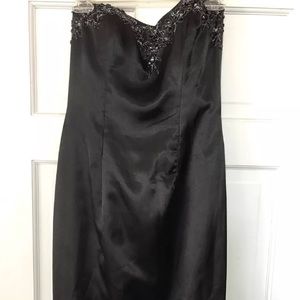 Long Black Pageant Prom Dress Ruffle Train  Size 6